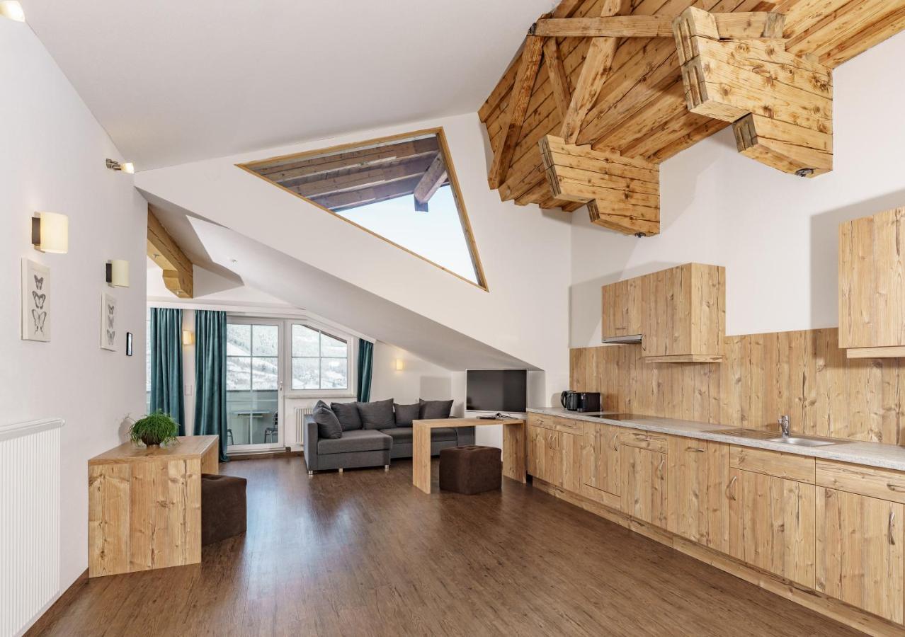 Appartements Landhaus Hubertus Wellness & Breakfast Шладминг Экстерьер фото