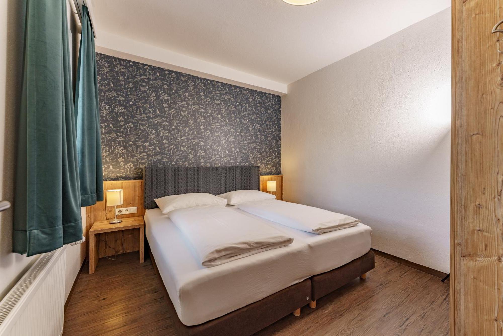 Appartements Landhaus Hubertus Wellness & Breakfast Шладминг Экстерьер фото